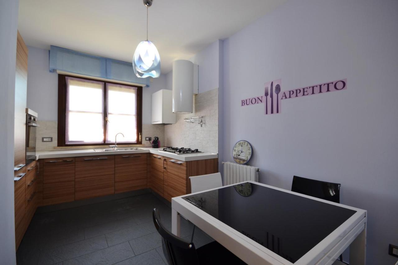 Charming Flat In Vercelli - 50 Sqm - Cosy Balcony. Exterior foto